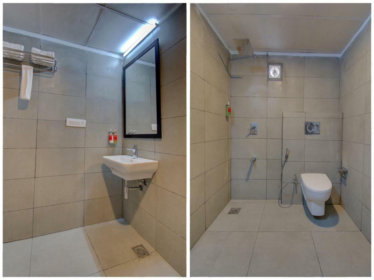 Oyo Townhouse 150 Shreyas Colony Hotel Ahmedabad Exterior photo